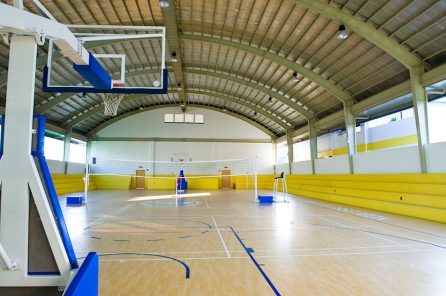 bao-cao-tham-quan-truong-quoc-te-nis-tai-clark6