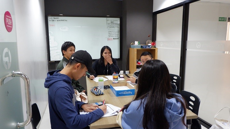 ev-tan-huong-co-so-vat-chat-hang-dau-cebu-8