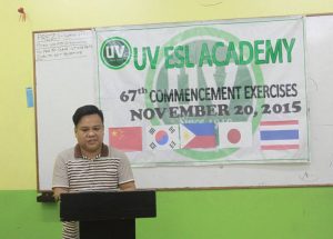 le-tot-nghiep-tai-truong-uv