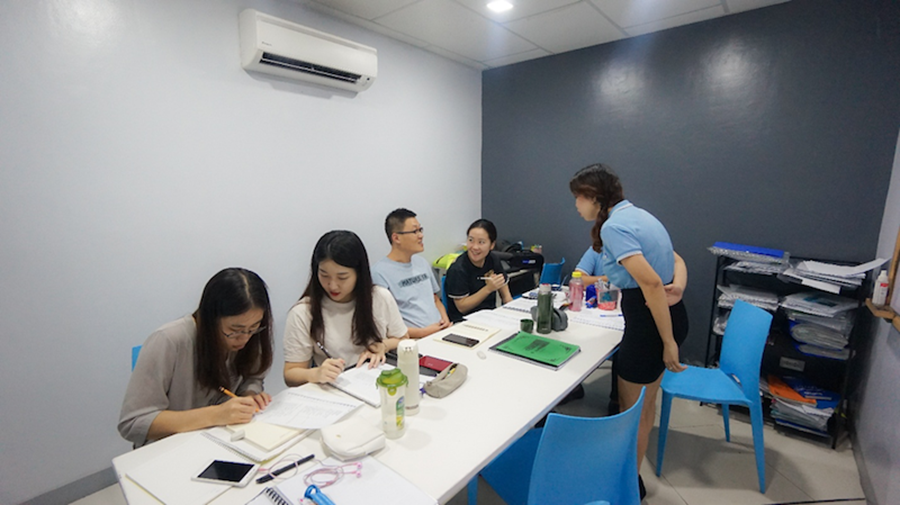 tham-quan-truong-anh-ngu-cella-uni-14